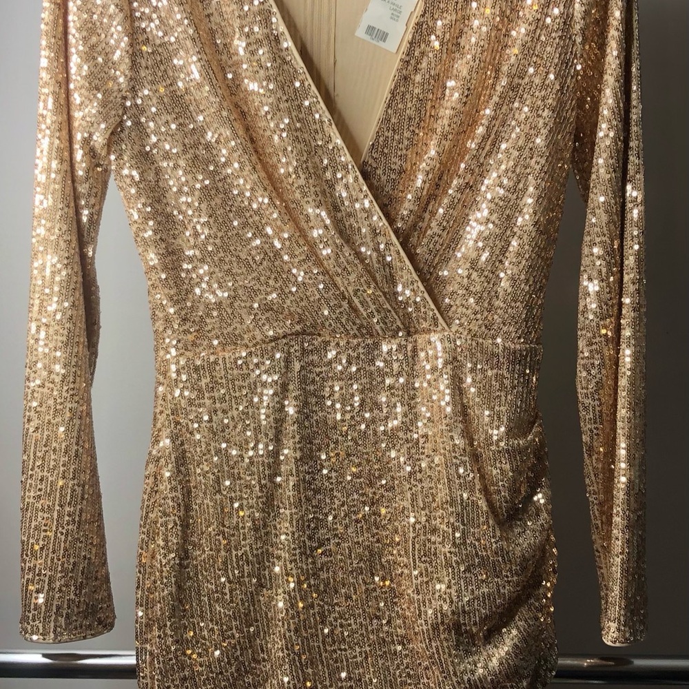 AKIRA Gold Sequin Long-Sleeve Mini Dress - Picture 4 of 10